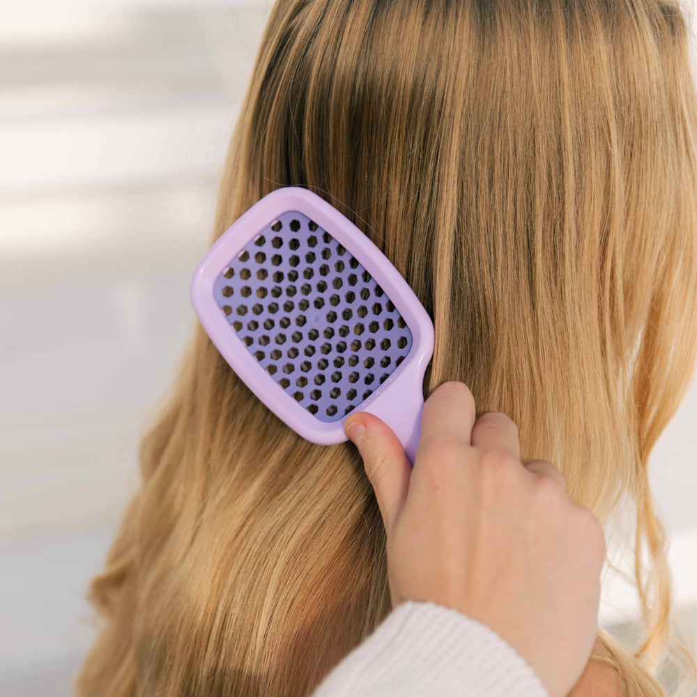 FHI Heat UNbrush silky finish after detangling reveals smooth hair