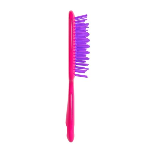 FHI Heat UNbrush on wet hair demonstrates versatile detangling for all hair types.
