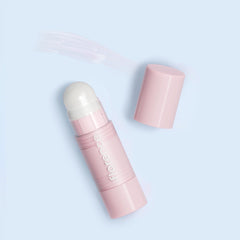 Florence by Mills True To Hue cheek-blush-application demonstrates buildable flush on cheeks.