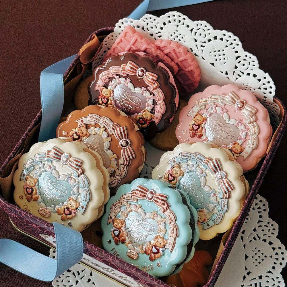 Flower Knows Sweetie Bear soft satin finish close-up luminous glow