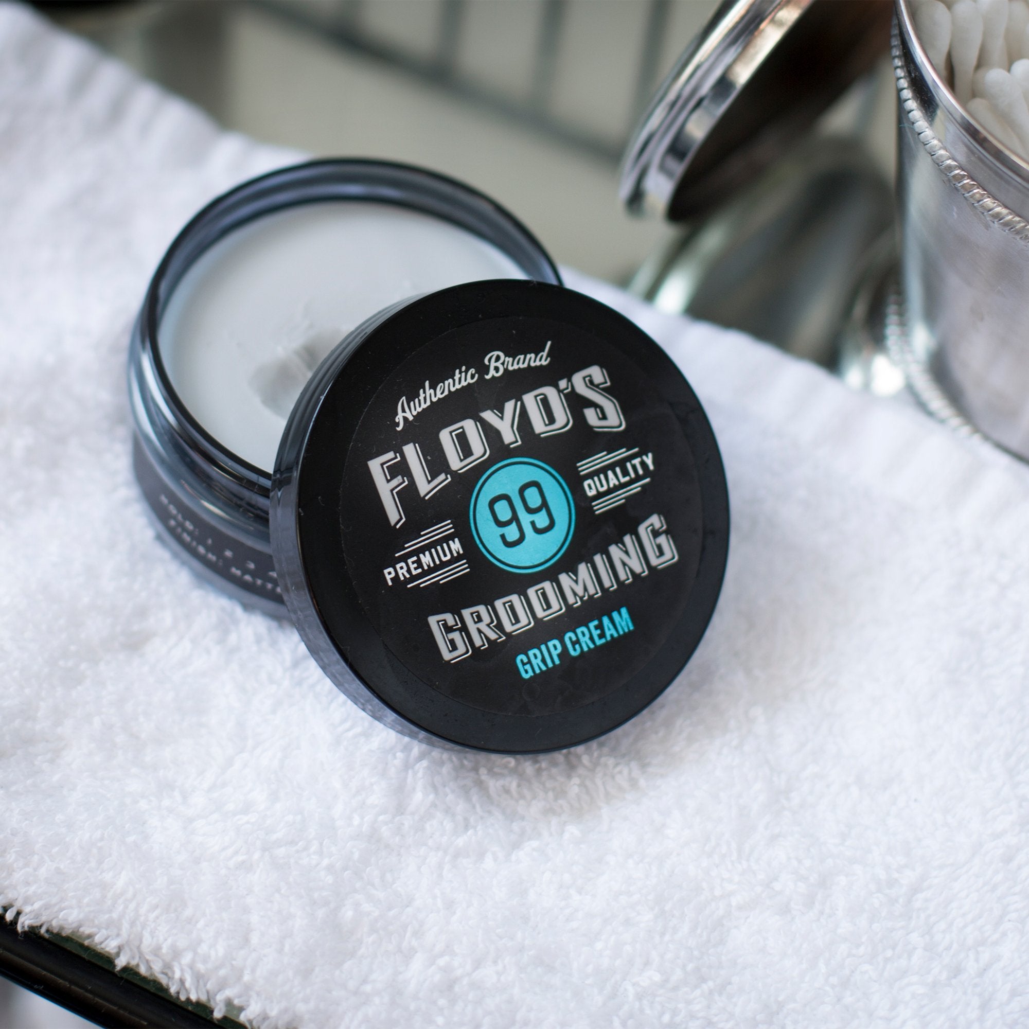 Floyd's 99 Grip Cream matte-finish styling with strong hold and no shine.