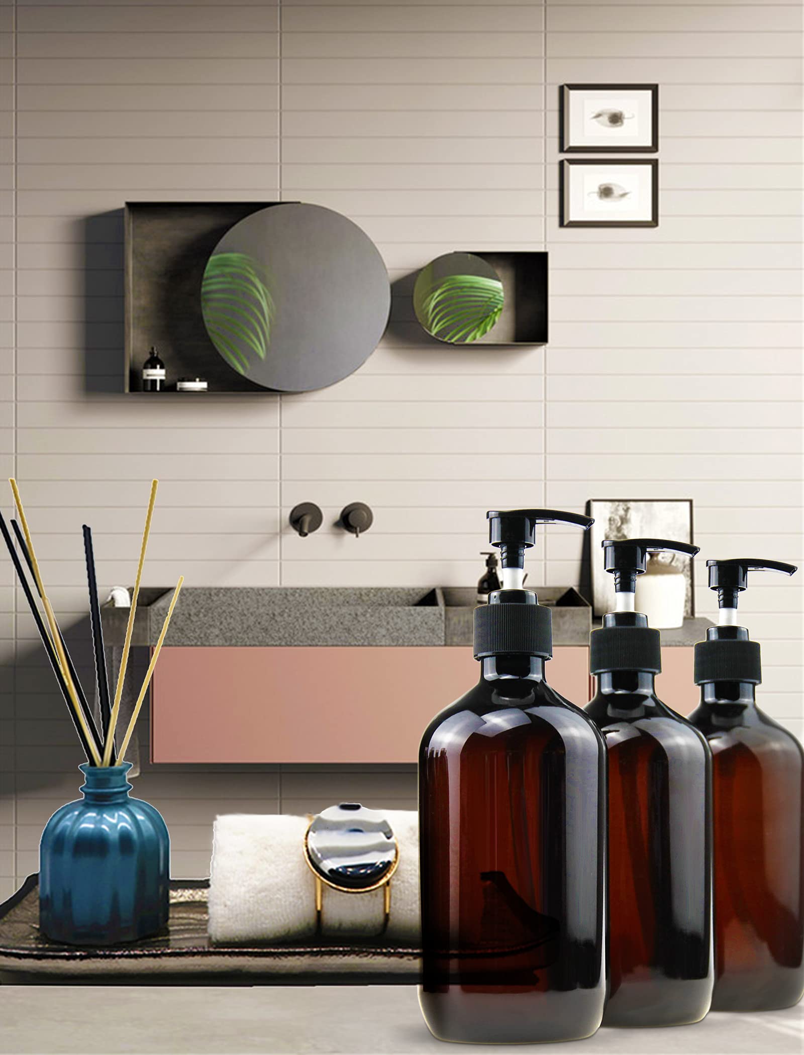 FOOCHY travel-friendly containers provide compact, leak-resistant solutions.
