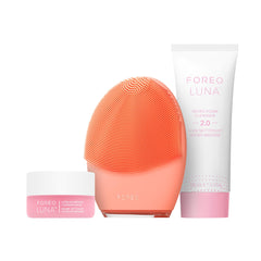 FOREO LUNA 4 brush closeup for gentle, effective deep cleansing.