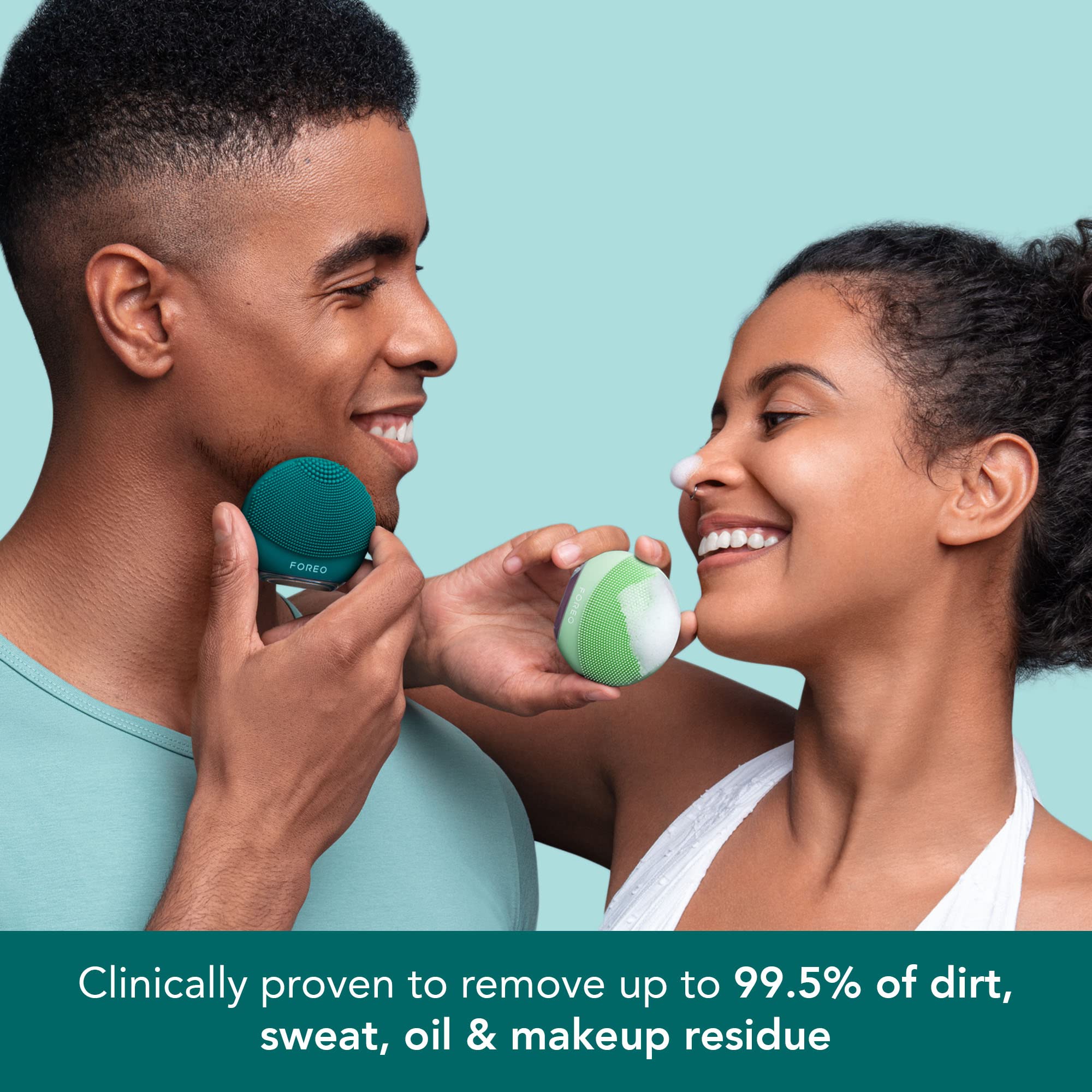 FOREO LUNA 4 go ultra-hygienic silicone closeup shows safe cleaning.