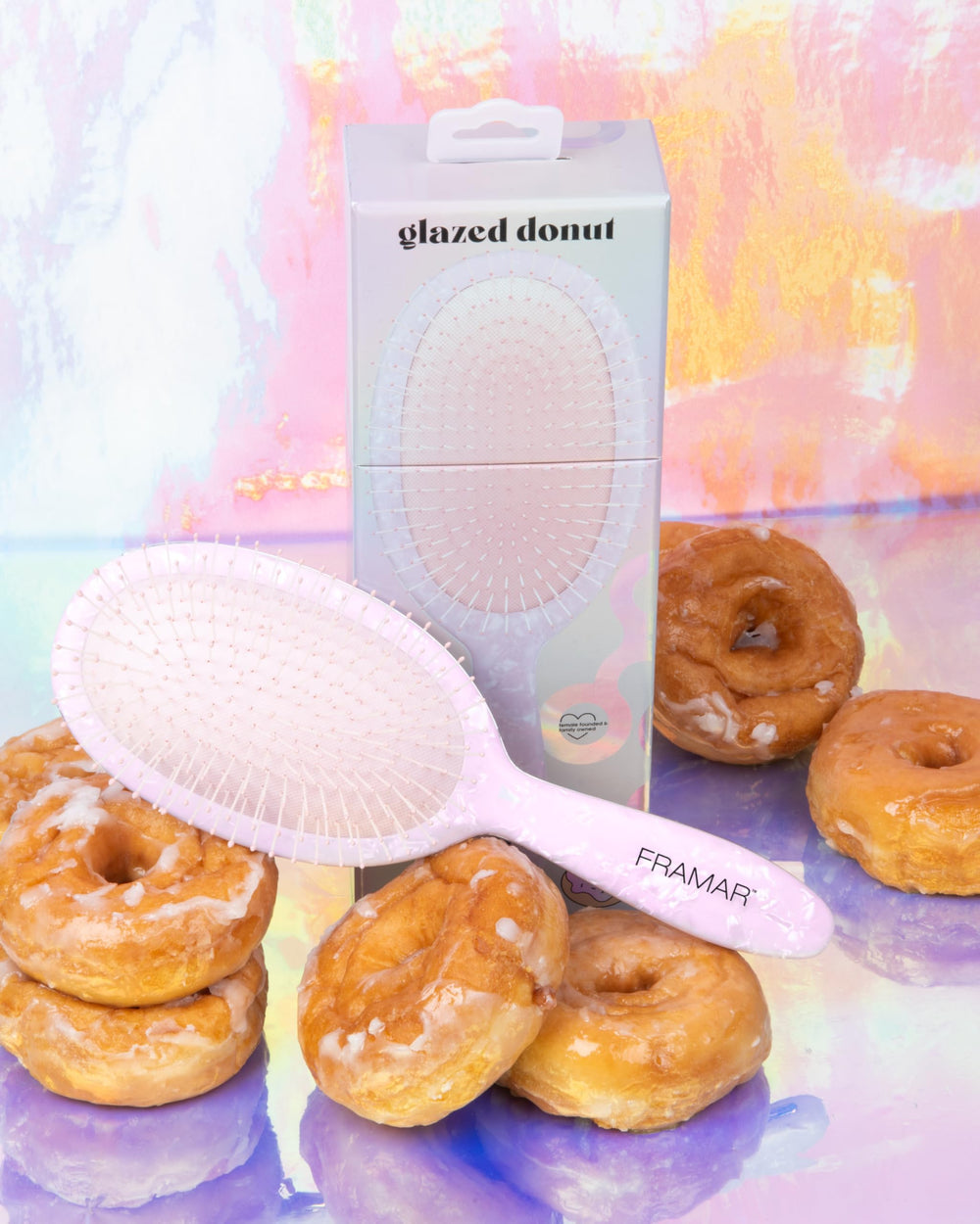 FRAMAR kids hair brush with soft bristles minimizes pain during detangling.