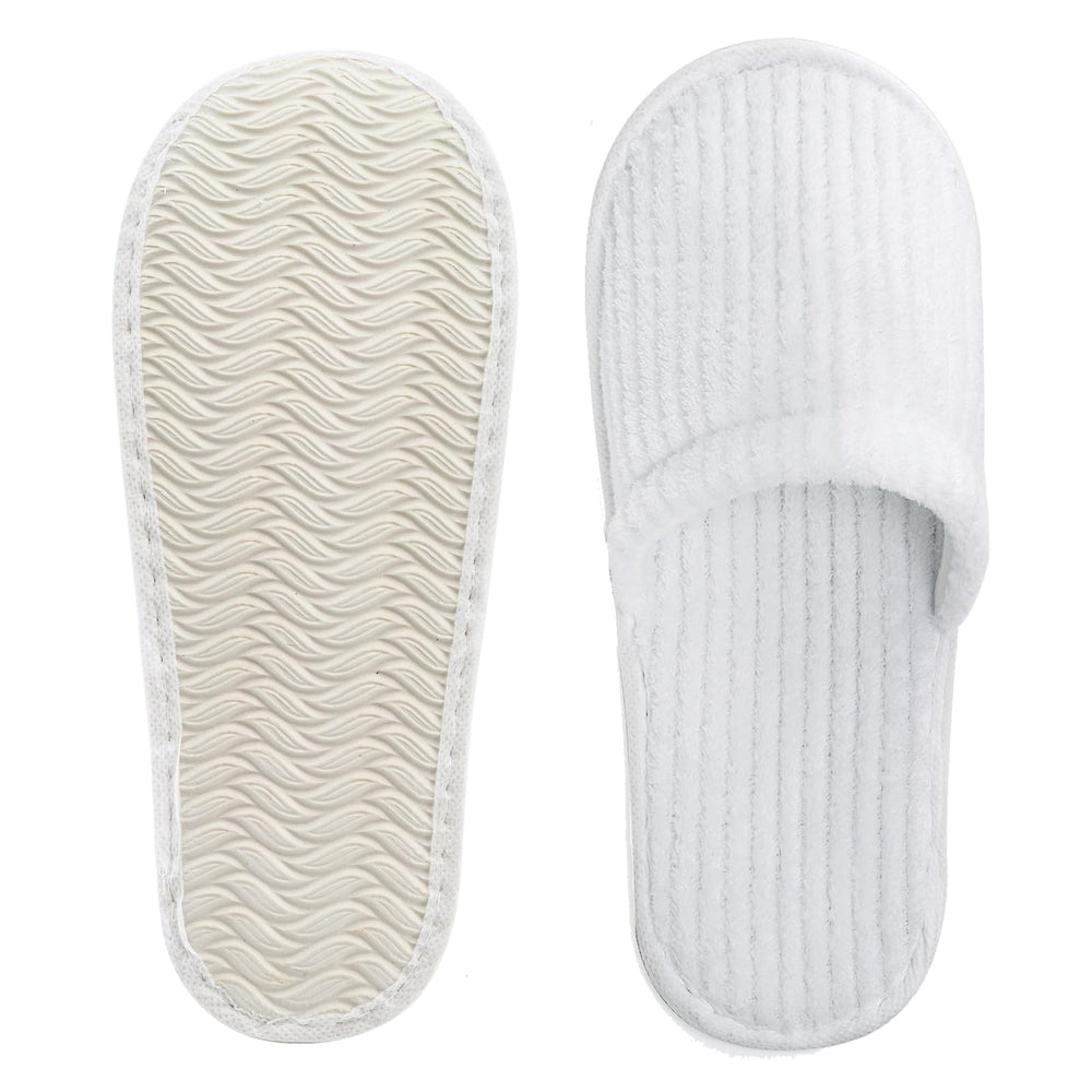 Frcctre willow-pattern sole detail demonstrates enhanced traction and safety.