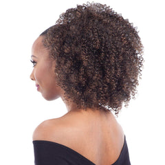 FreeTress Equal drawstring pony with natural shine for a seamless, ready-to-wear look.