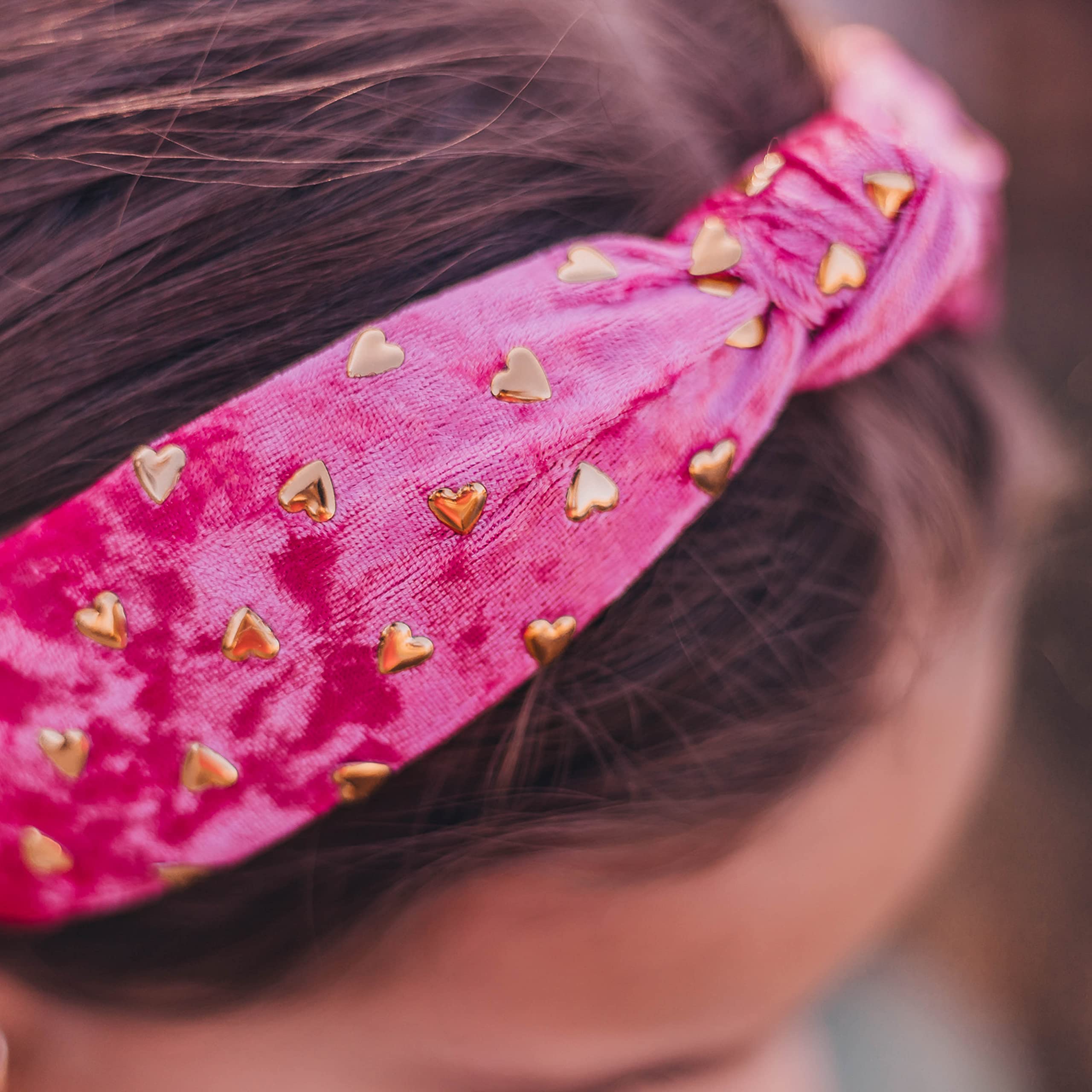 FROG SAC headband keeps hair back during school, playdates, and everyday adventures.