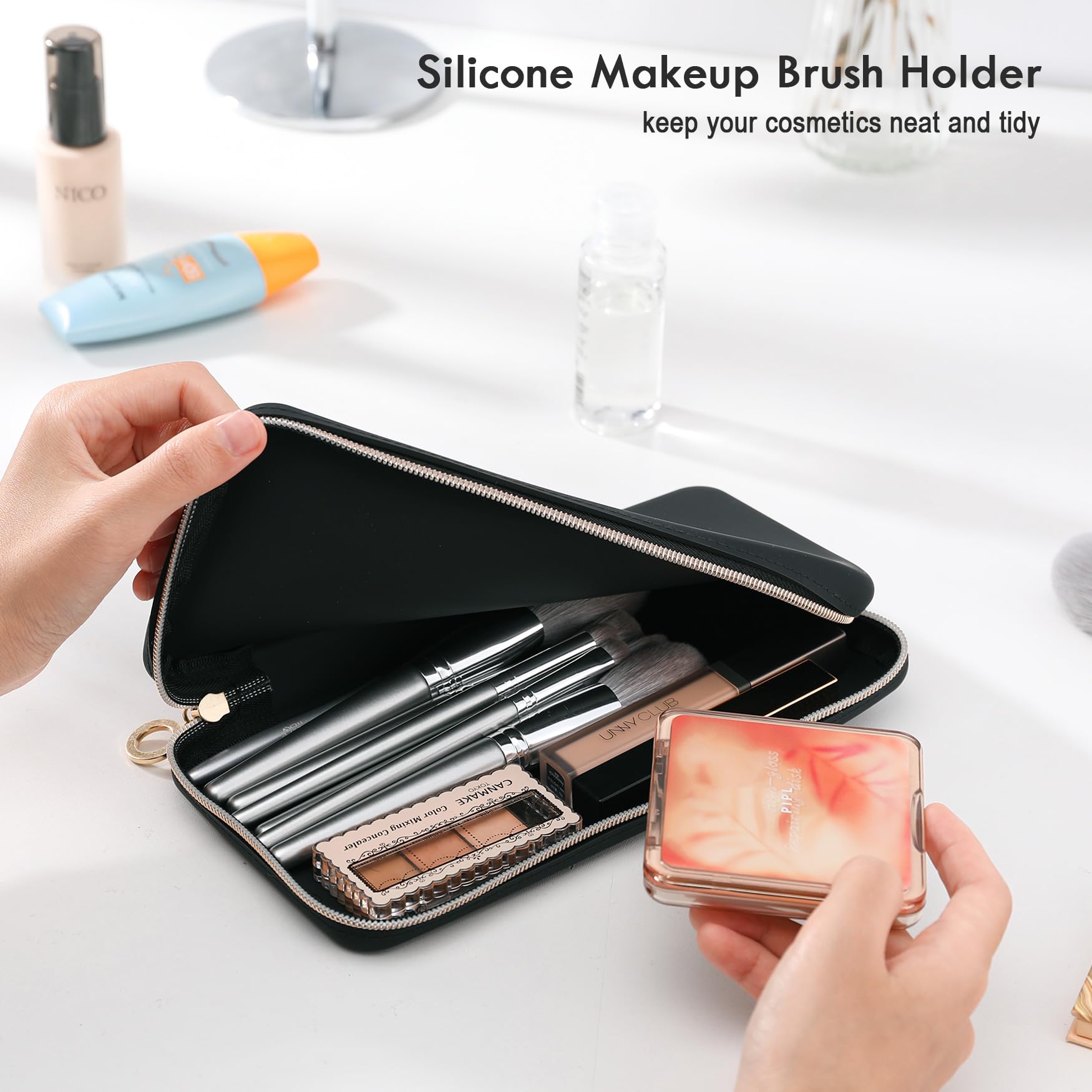 FVION compact design silicone bag saves space while holding brushes and small tools