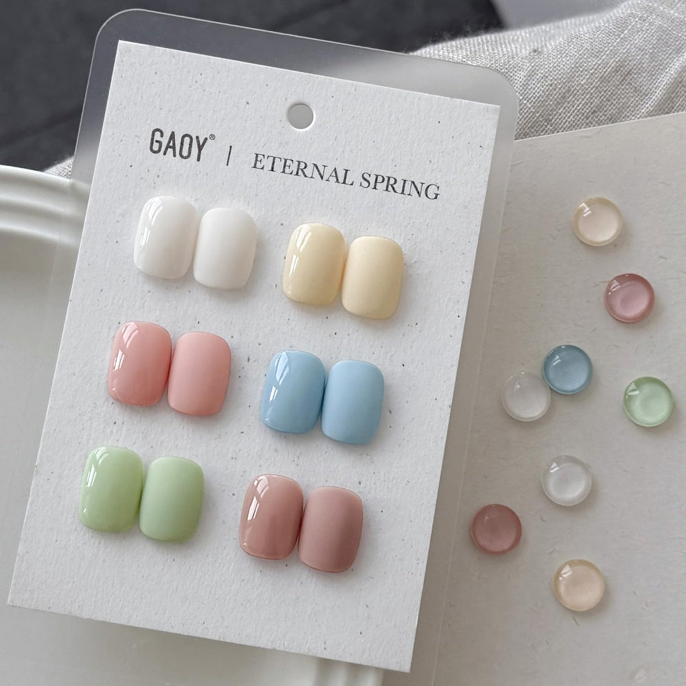 GAOY pastel spring green gel bottle delivering vibrant color