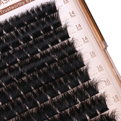 Geeneiya 200D premium lash tweezers enable precise DIY application.