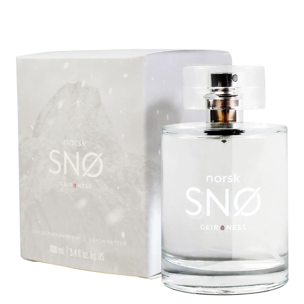 Geir Ness Norsk Snø unisex-use image showing versatile wear for him or her