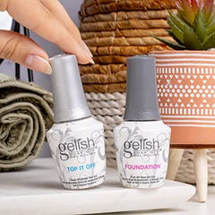 Gelish Dynamic Duo Top It Off Sealer bottle delivering chip-free, high-shine finish.