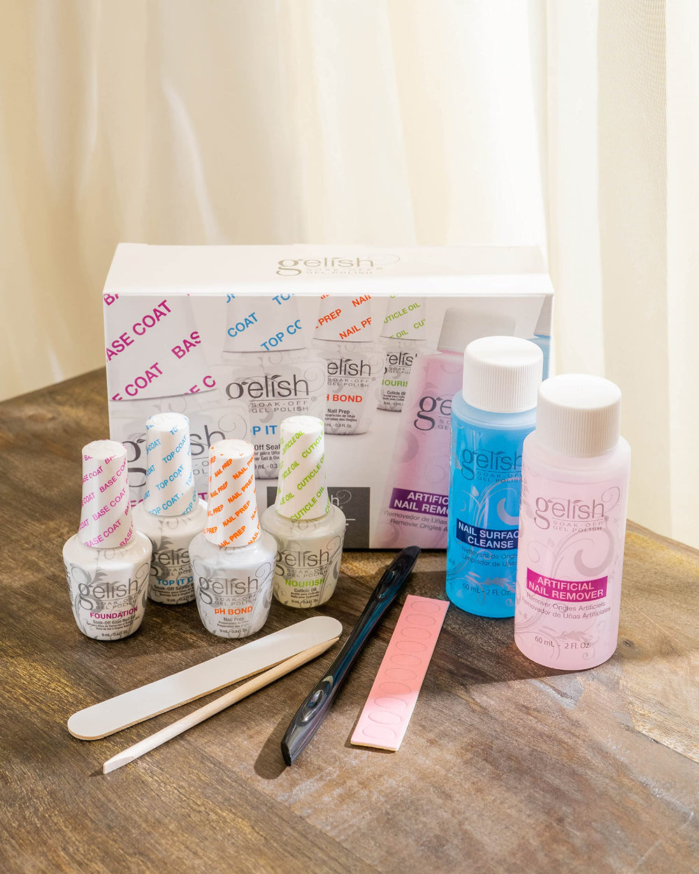 Gelish Top It Off top coat delivers glossy durability.
