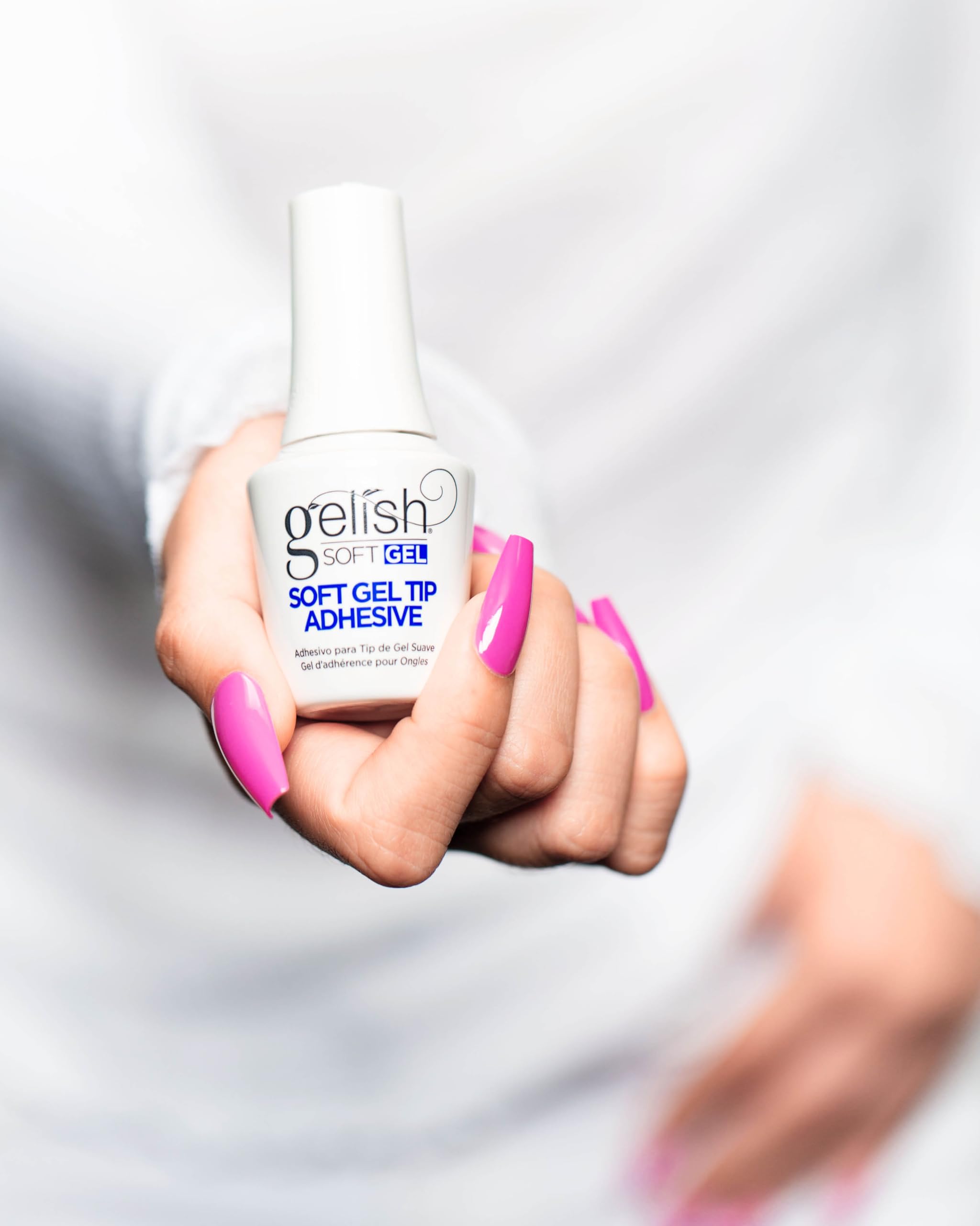 Gelish enables a full nail set in under 20 minutes.
