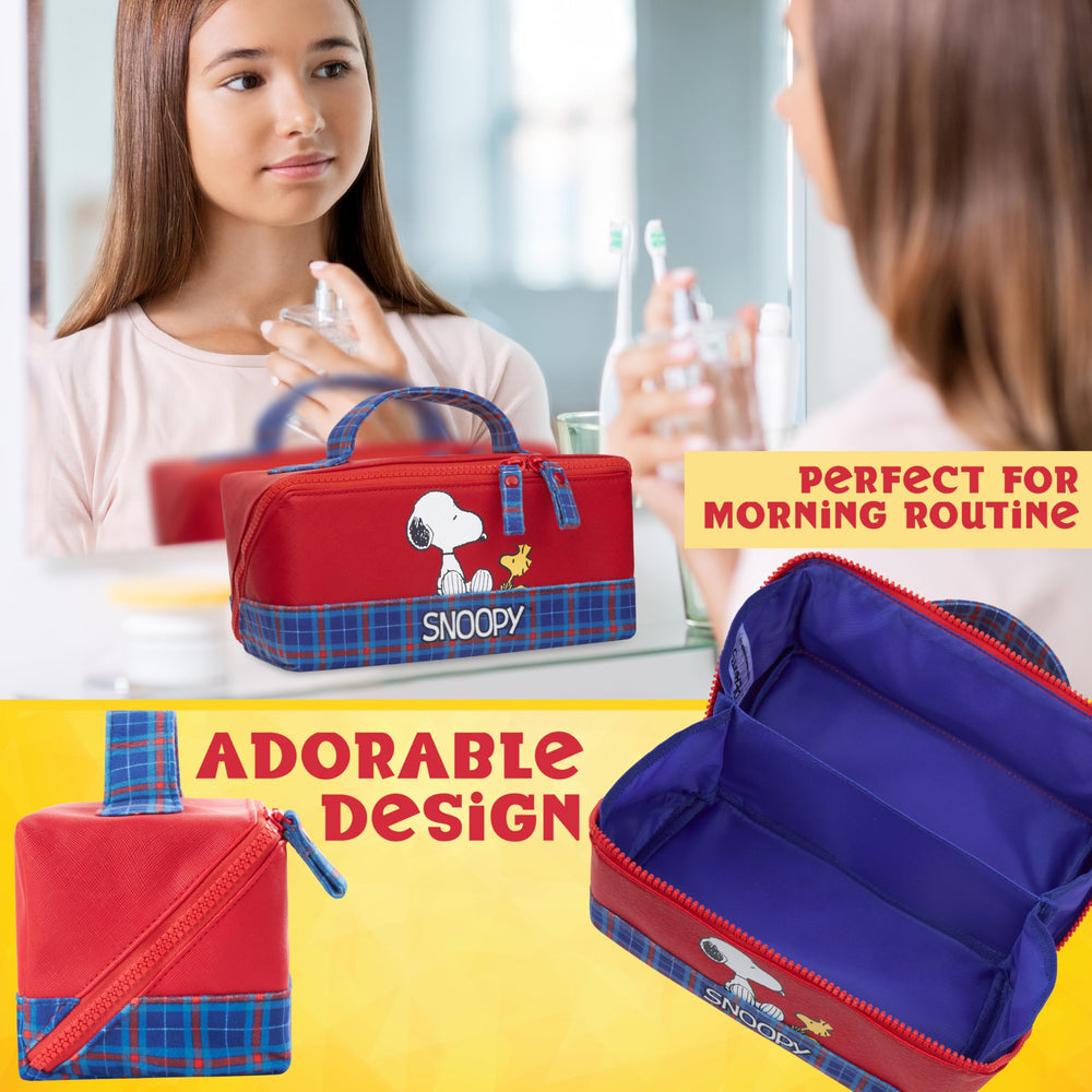 Get Trend Peanuts Snoopy Toiletry Bag logo close-up highlighting playful design