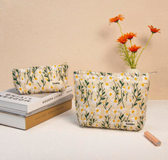 Getgto embroidered small cosmetic pouch with floral detail for durable daily use.