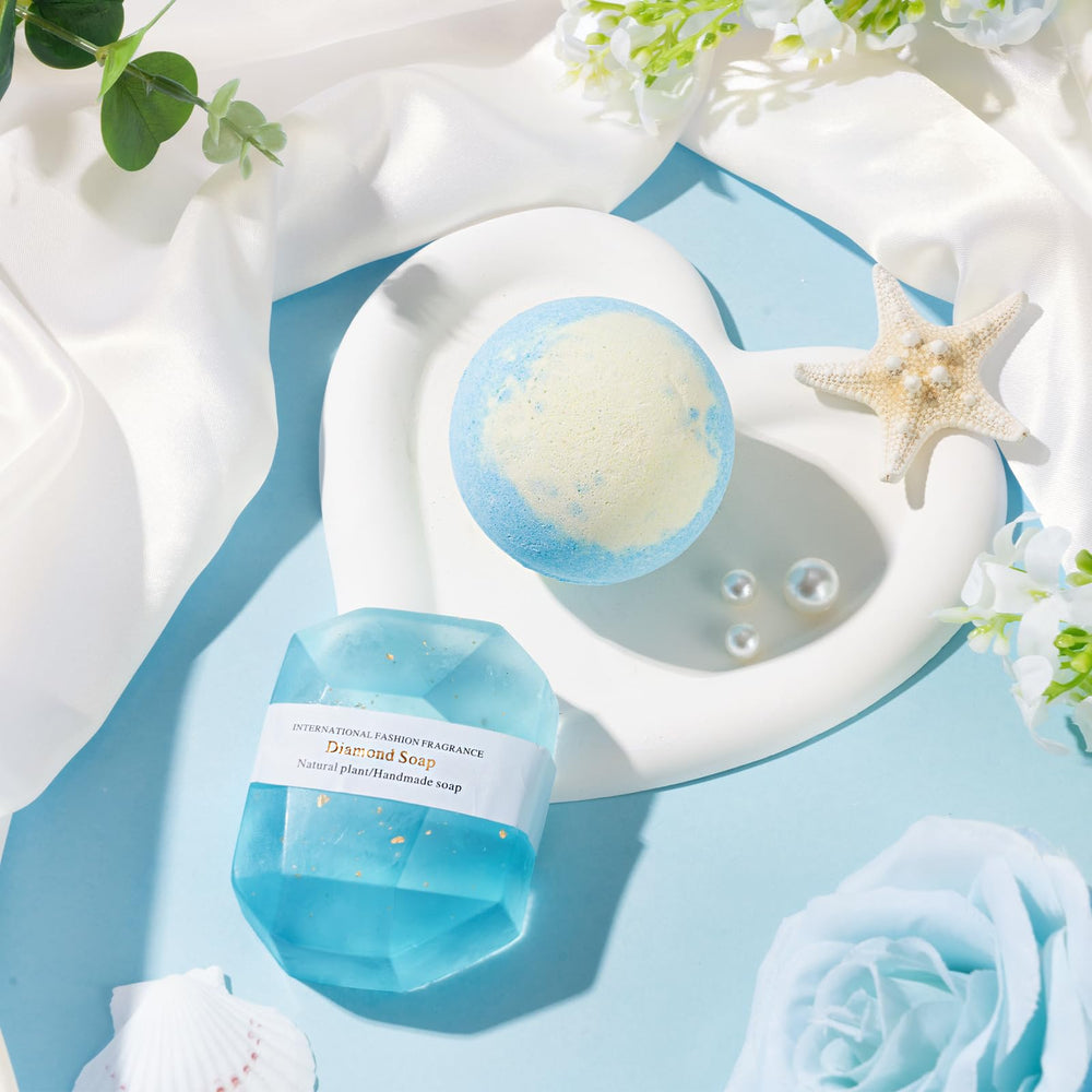 GiftPeak ocean scented candle creates a calming ambience.