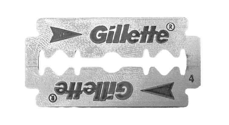 Gillette Double Edge blades display stack ideal for quick replacement