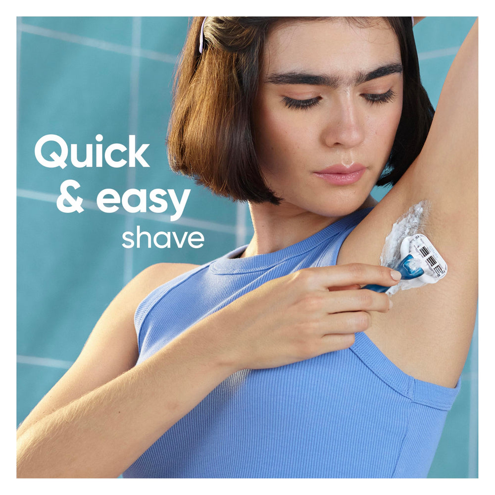 Gillette Venus Smooth blue indicator strip fades to signal replacement timing.