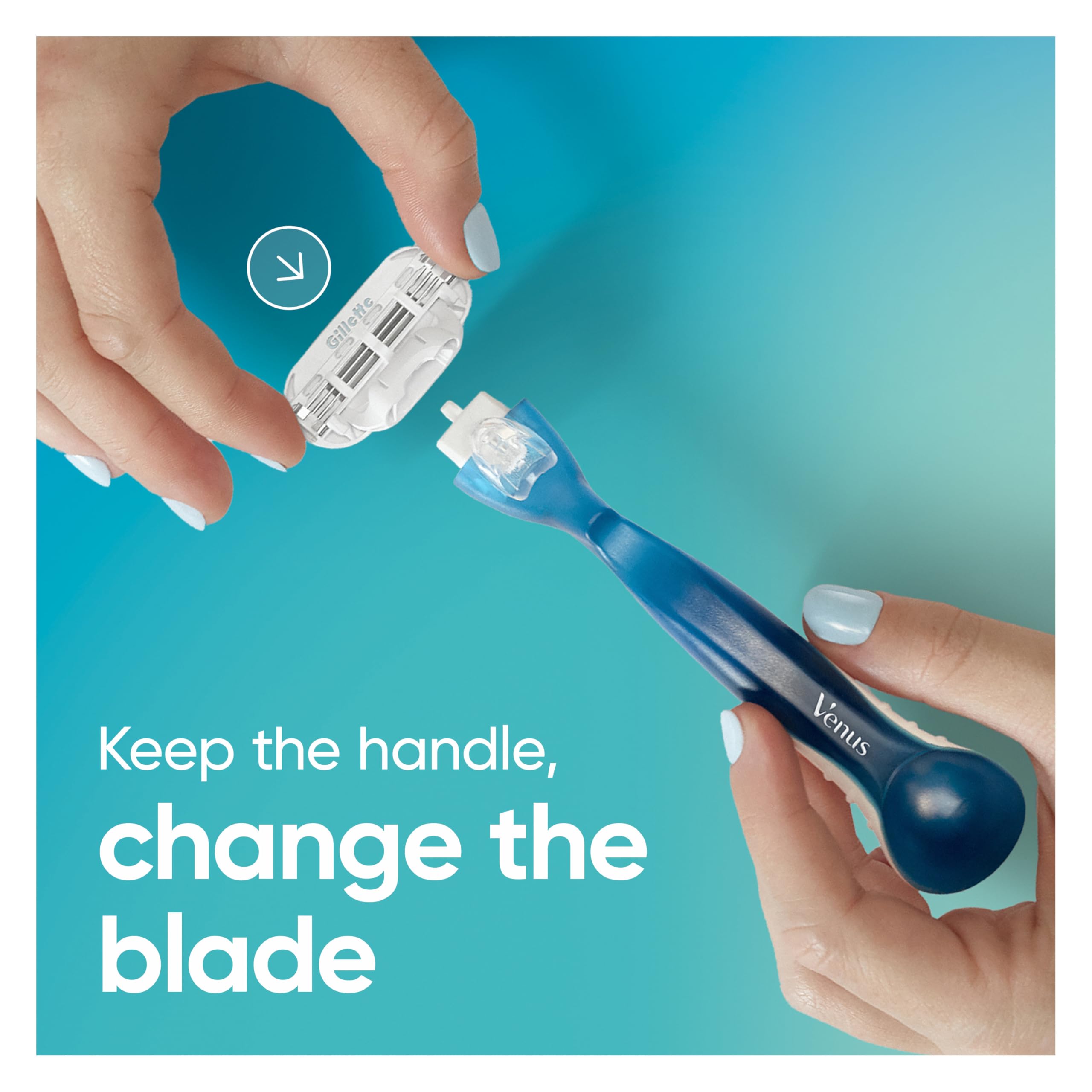Gillette Venus Smooth pivot-head follows curves for a smoother shave.