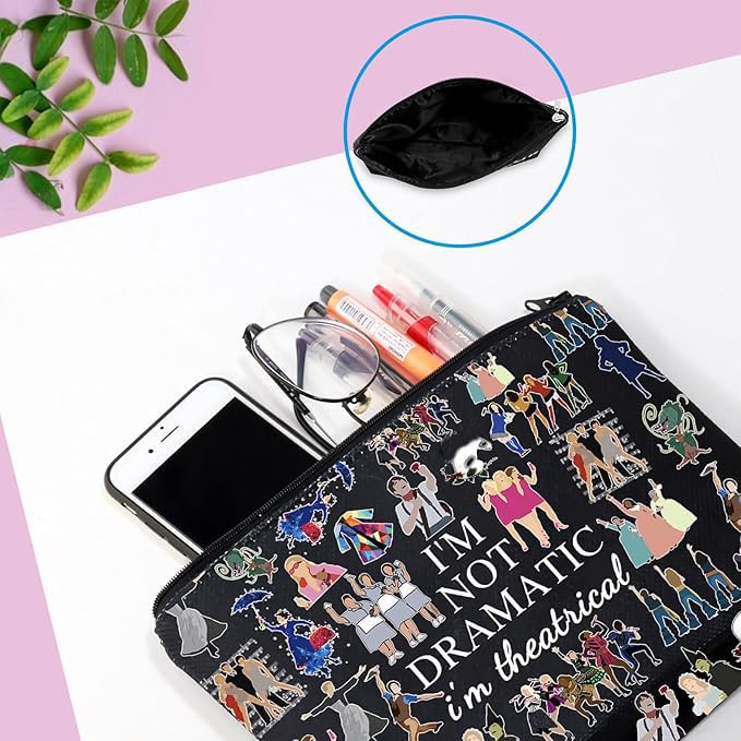 GJTIM Theatrical Black makeup bag zipper closure emphasizes secure storage on the go