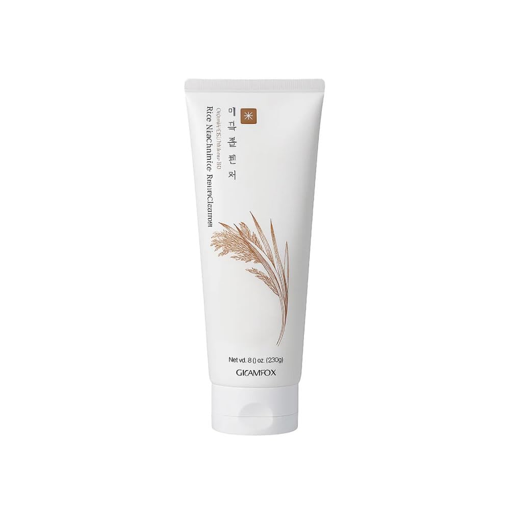 Glamfox Rice Niacinamide Foam Cleanser bottle showing hydrating, gentle cleansing for daily skincare.
