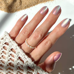 Glamnetic Oyster nails with pearlescent velvet finish for a light-catching, photo-ready shimmer.