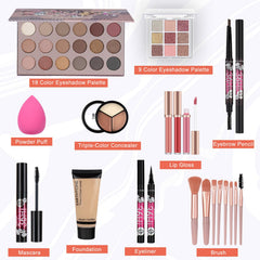 GlinGraGe eyeshadow palette close-up with matte and shimmer shades for creative looks