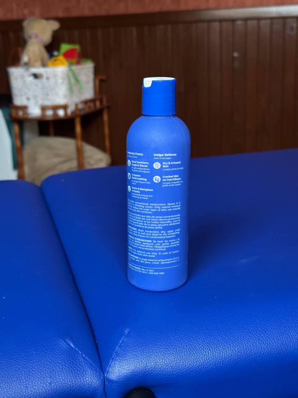 Gloves In A Bottle 2oz 8oz packaging pump—convenient sizes for home or work.