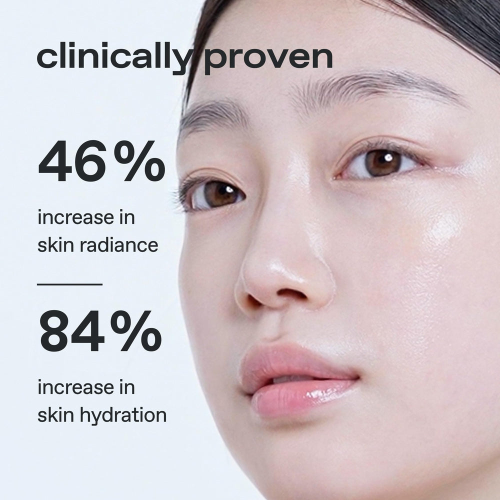 Glow lemon vitamin toner texture image shows a clear, watery formula for easy absorption.