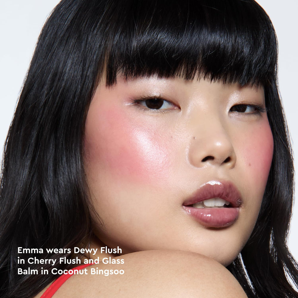 Glow Recipe Niacinamide Dewy Flush cap closeup shows precise doe-foot delivery.