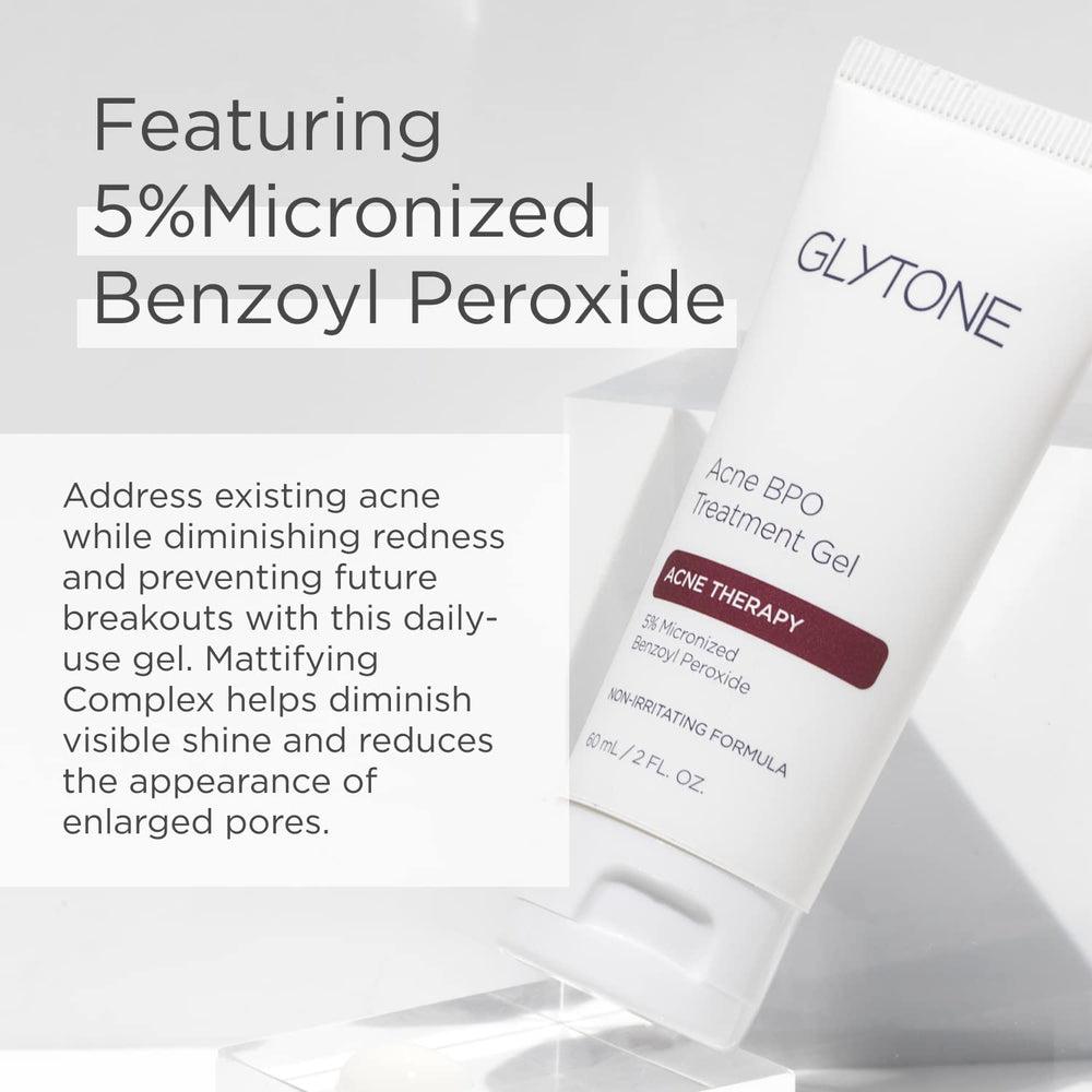 Close-up of texture shows hydrating, non-whitening formula for calm redness.
