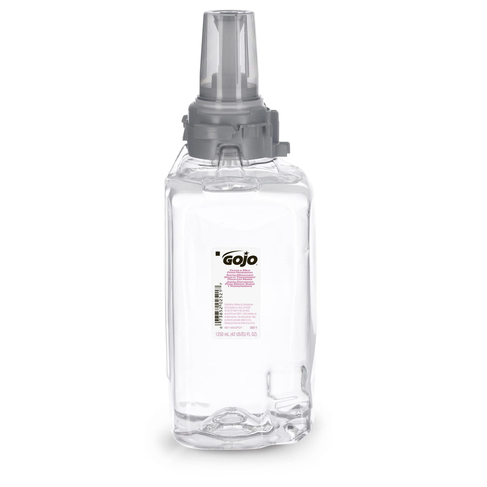 GOJO foam handwash in-use dispense shows clean hands without drips
