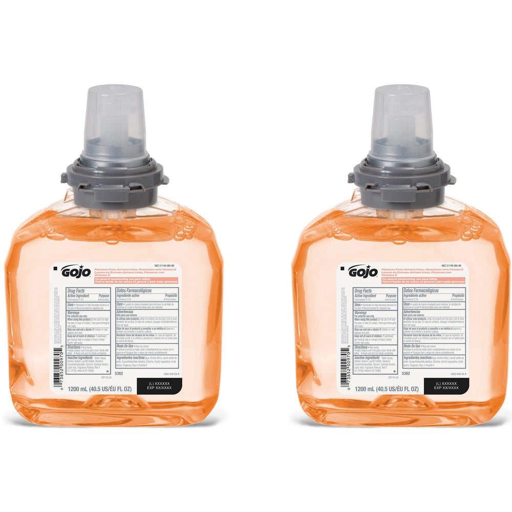 GOJO TFX vitamin E conditioning closeup emphasizes skin hydration during frequent washes.