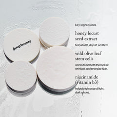 Goop VEOCEL Lyocell fiber mask close-up highlights breathable, comfortable wear.