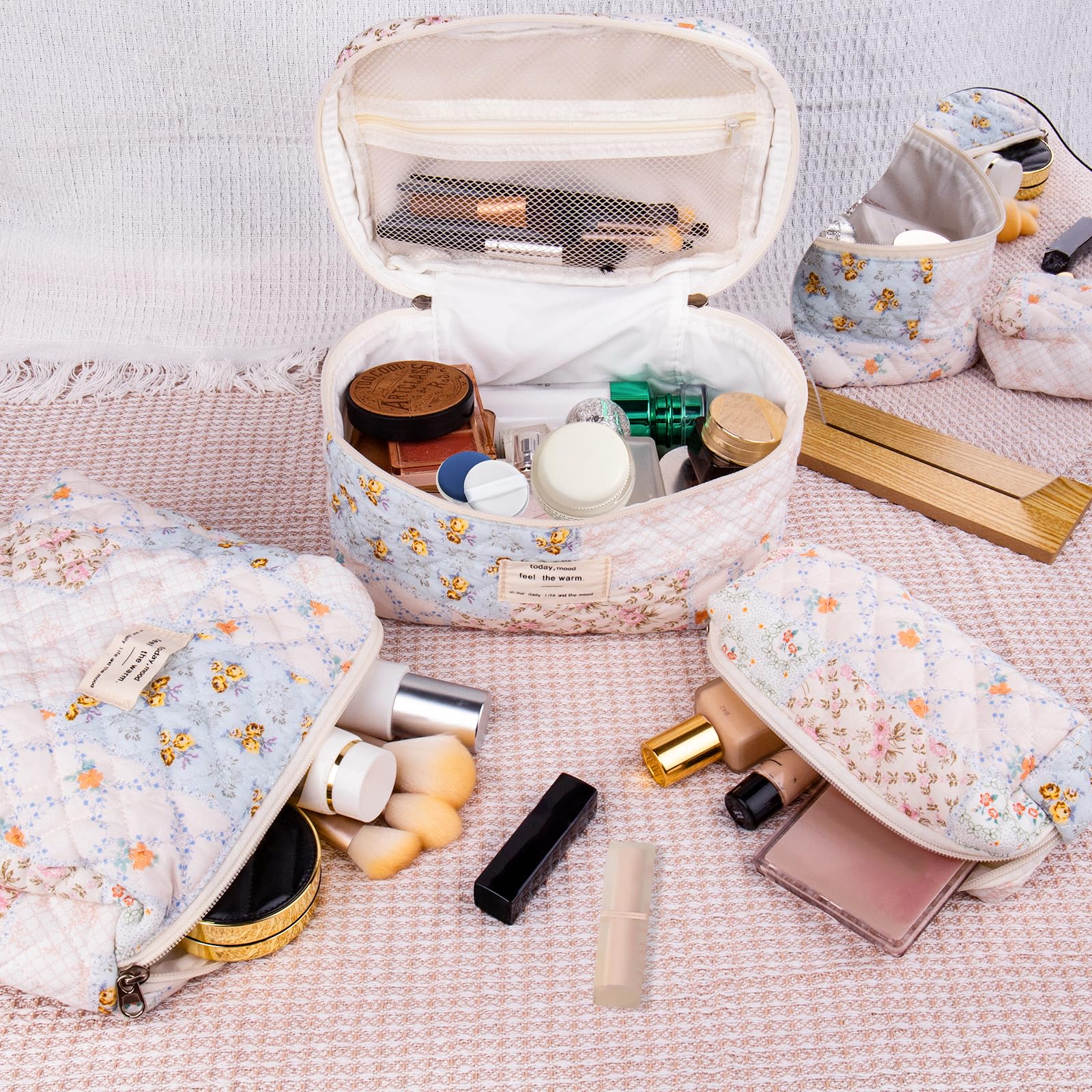 Gosect large-size bag interior shows organized space for full-size items.