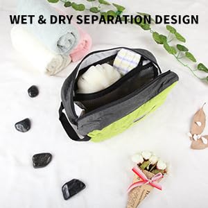 GOX Dopp Kit has elastic mesh pouches for small items and cords.