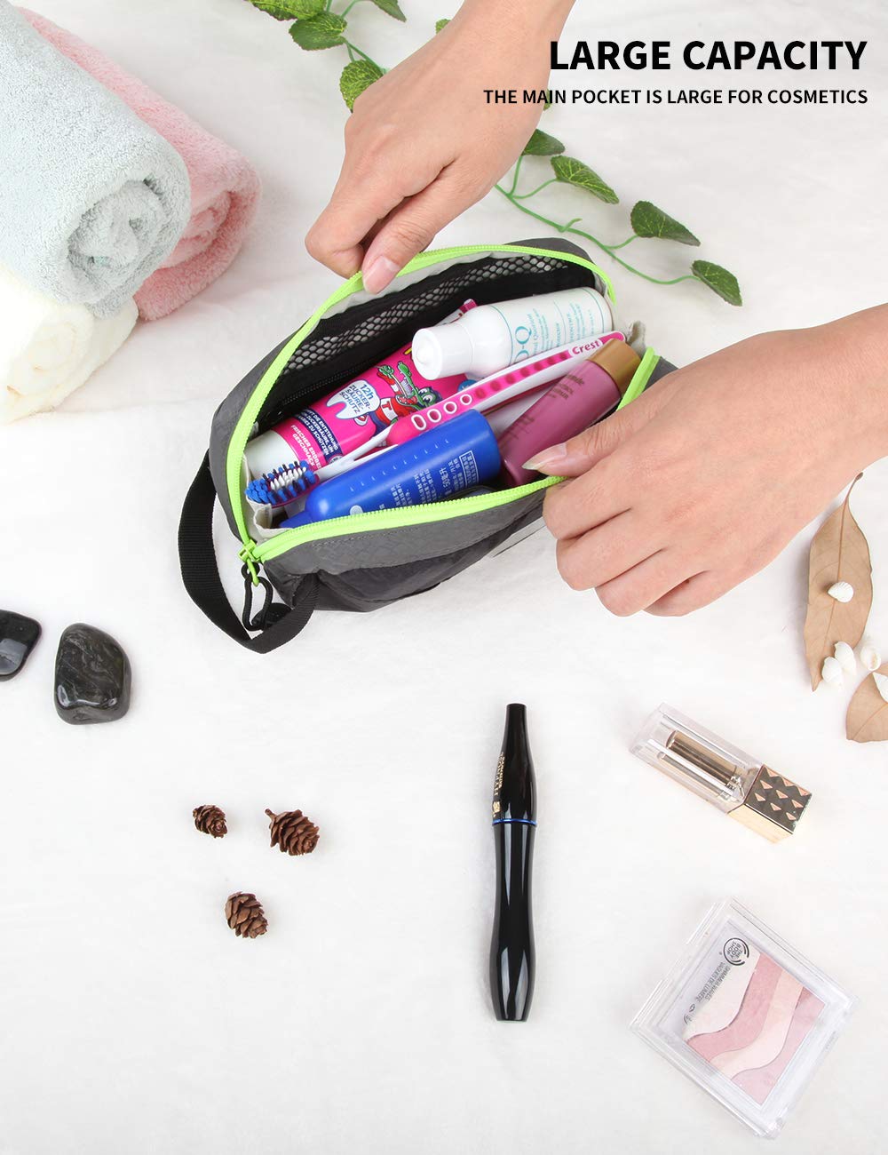 GOX travel toiletry bag hanging hook demonstrates quick access in hotel bathrooms