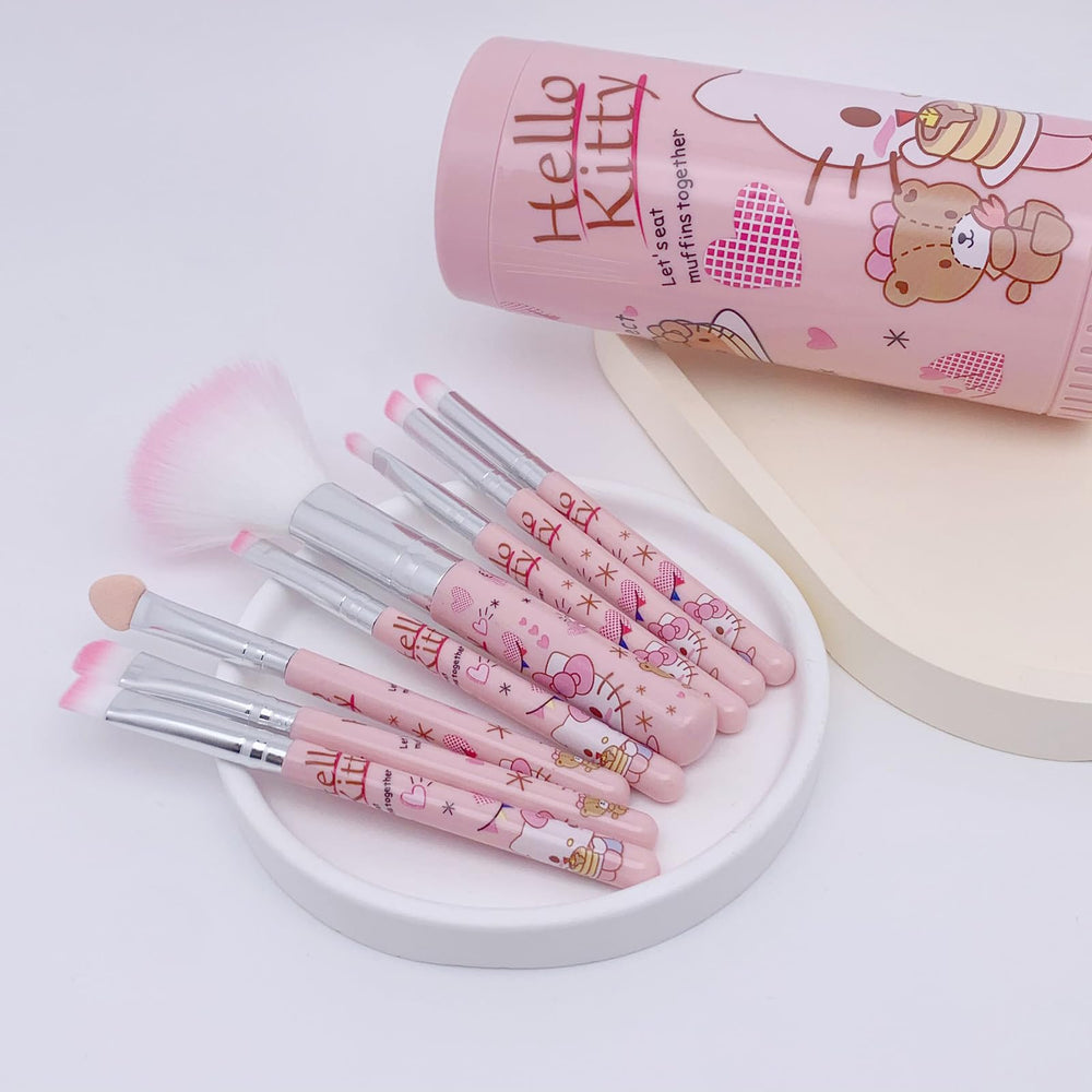 GQYAYQG brushes soft synthetic bristles deliver smooth foundation application.