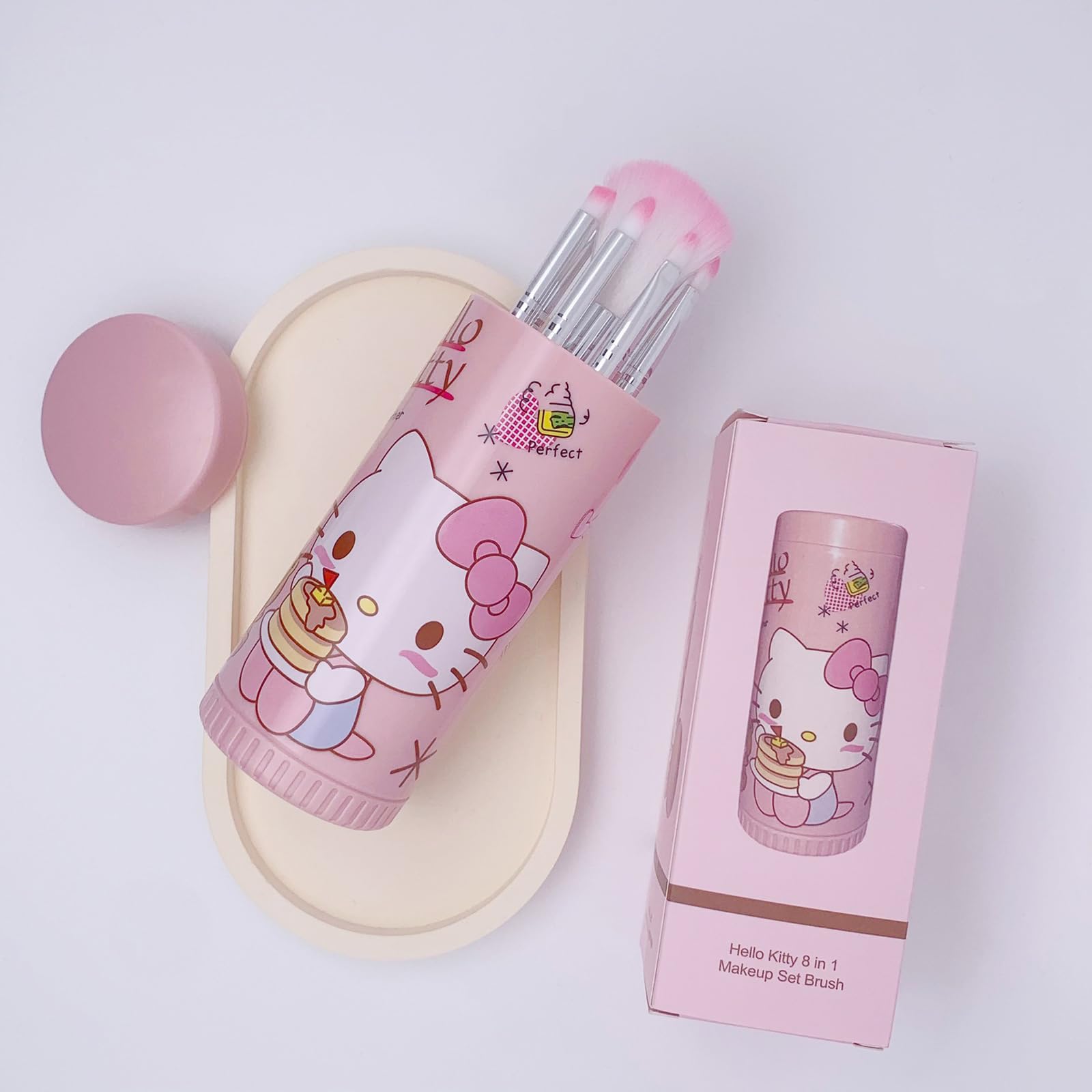 GQYAYQG closeup brush ensures precise powder application and control.