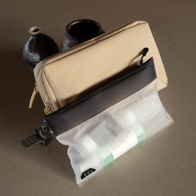 Gravel The Pouch durability close-up illustrates long-lasting travel companion.