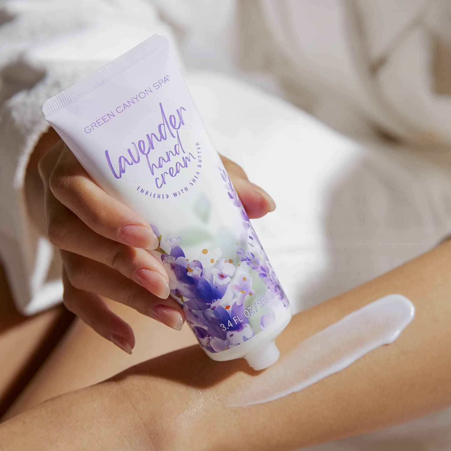 Green Canyon Spa body lotion provides hydrating moisture after a relaxing bath.