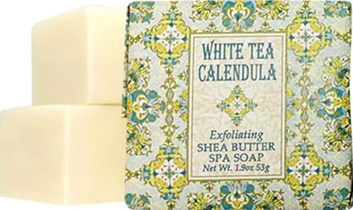 Greenwich Bay Zinnia Aloe bar delivering hydrating care with aloe benefits and zinnia-inspired brightness.