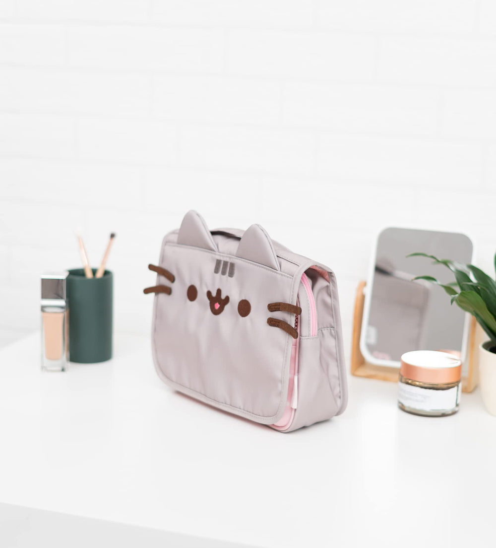 Grupo Erik Pusheen hanging travel toiletry bag open compartments for neat separation