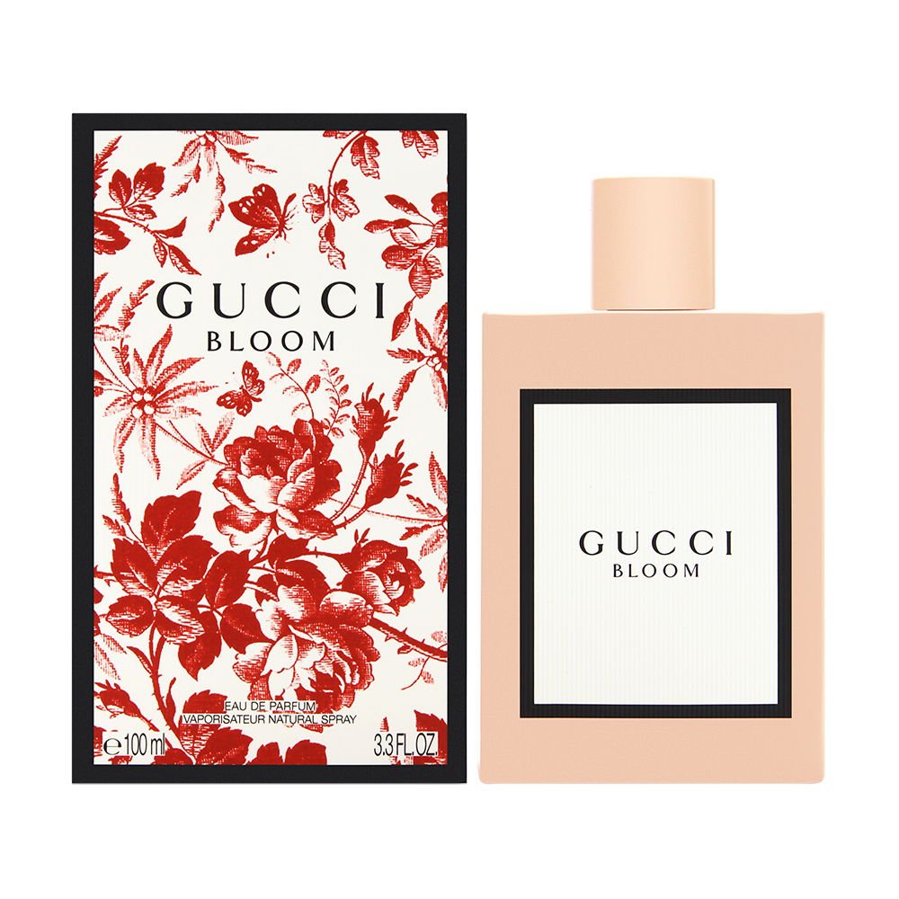 Gucci Bloom bottle front radiates luxury for everyday wear and refined floral notes.