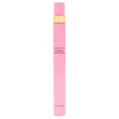 Pear blossom opening note spotlight in Gucci Flora Gorgeous Gardenia for fresh daytime wear.