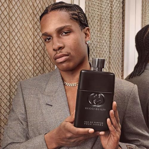 Gucci Guilty for Men top notes close-up with lemon and lavender for versatility