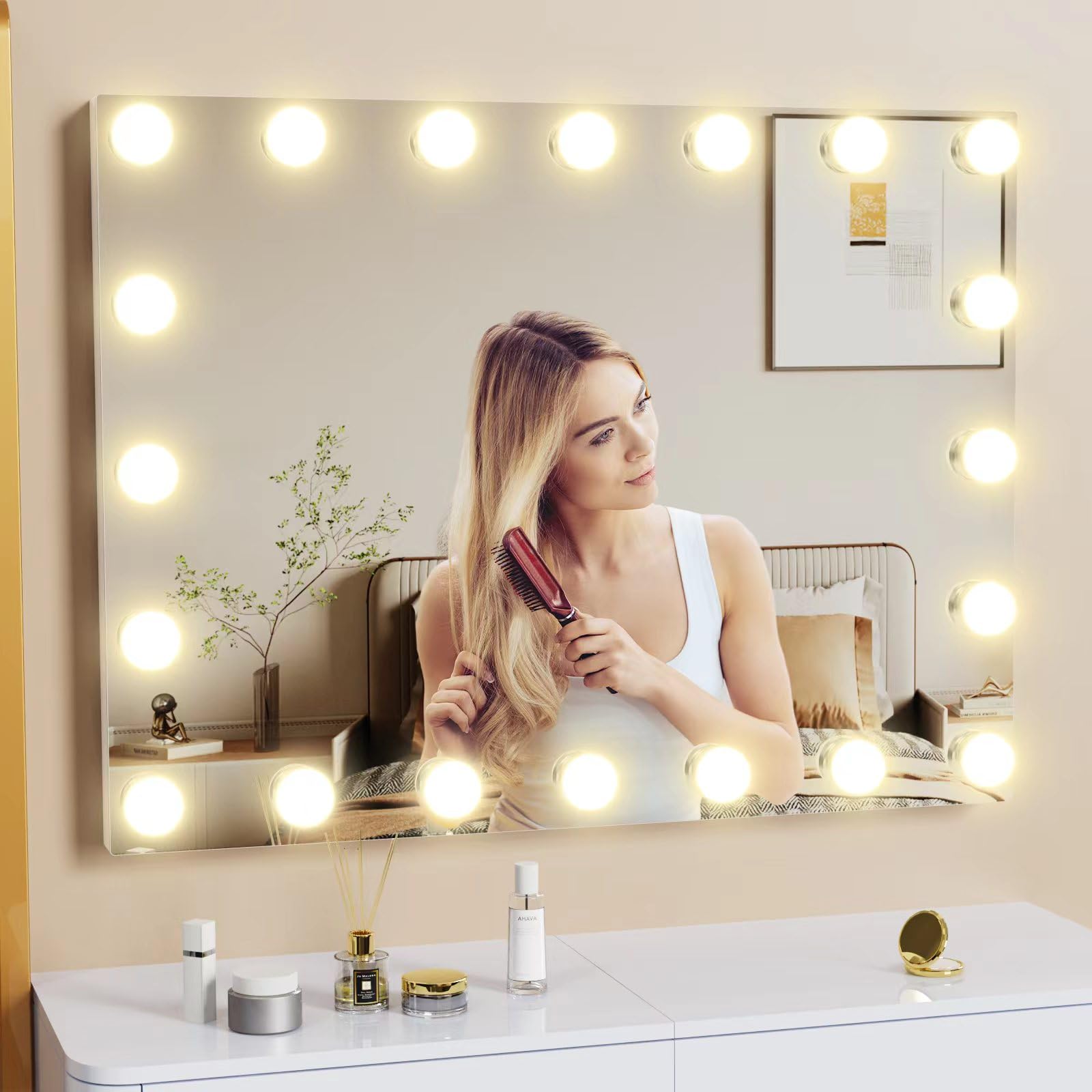 Gvnkvn hollywood-lighted-mirror-application-scene illustrates makeup routine and selfie-ready lighting