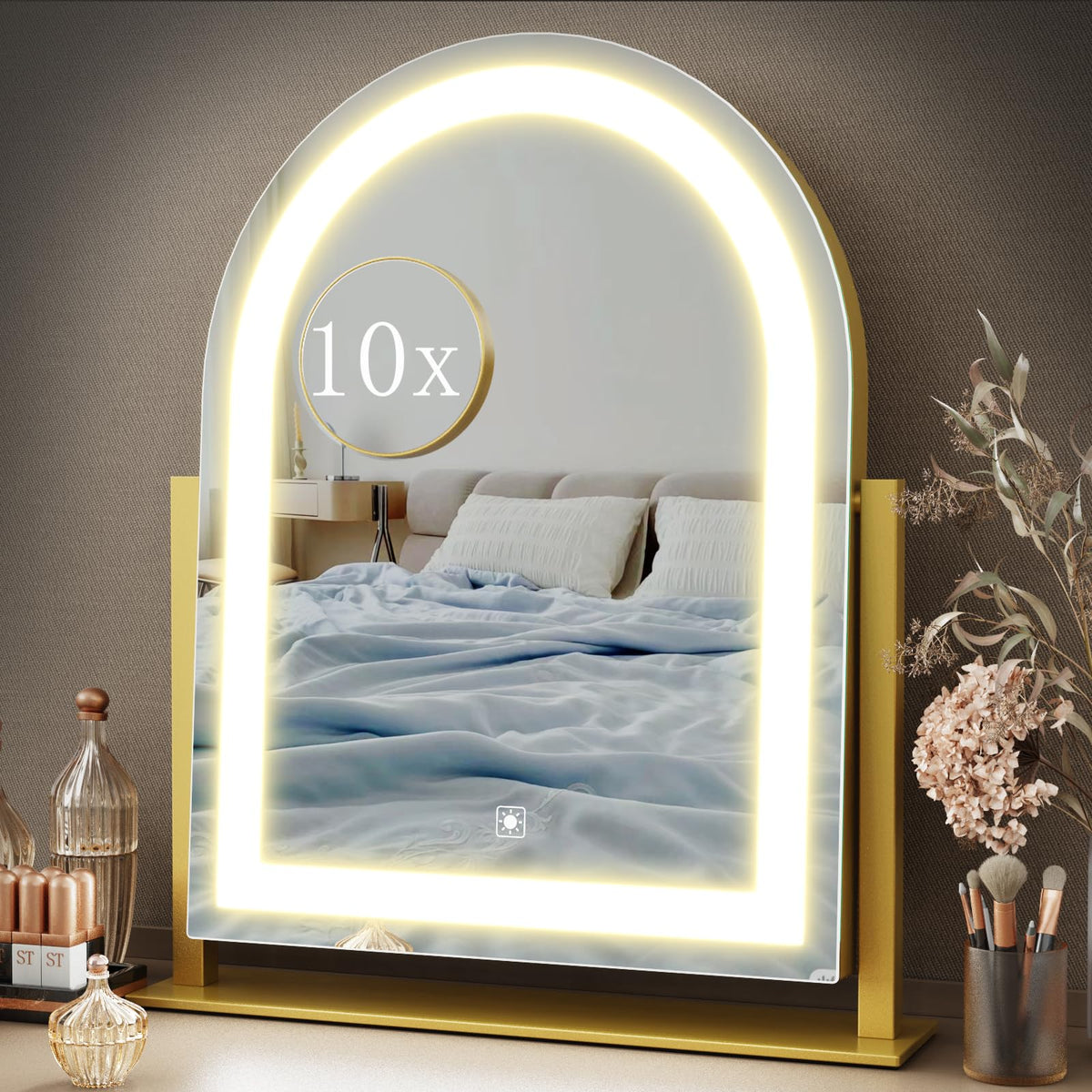 Gvnkvn Lighted Makeup Mirror front view shows bright, even lighting for flawless makeup.